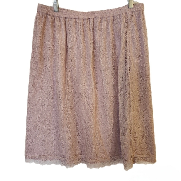 Loft Lavender Lace Skirt - Picture 2 of 7